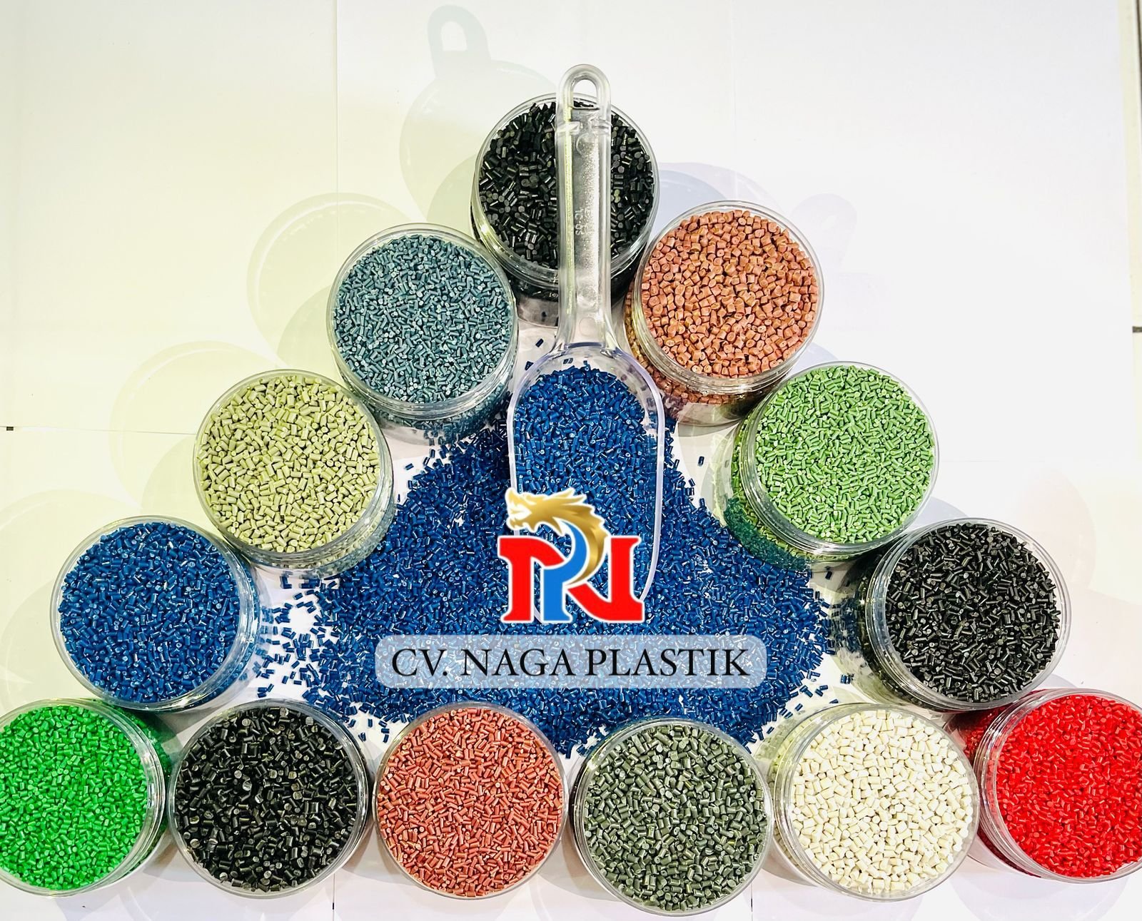 Biji plastik recycle berbagai warna